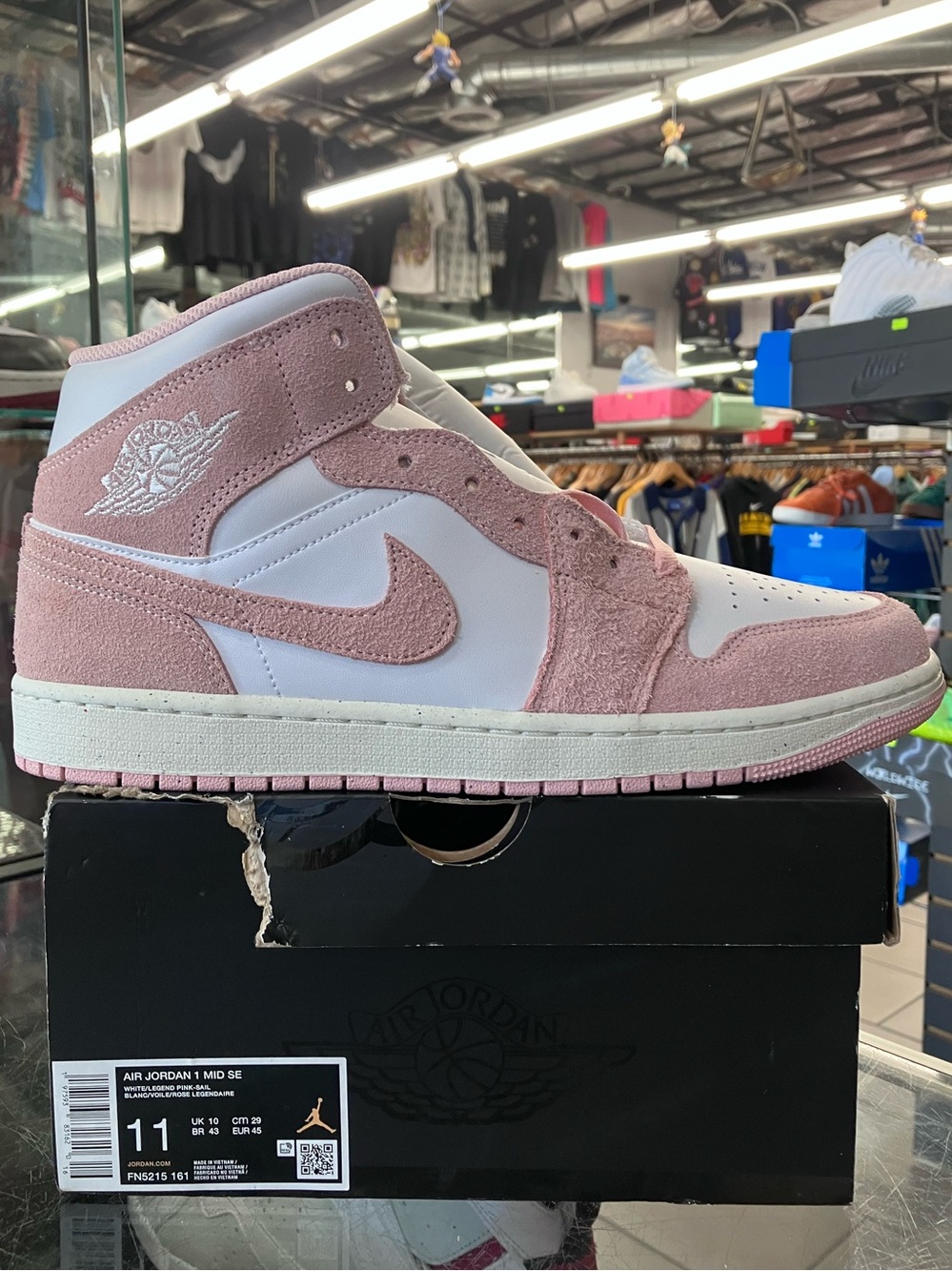 Air Jordan 1 Mid SE Legend Pink Size 11